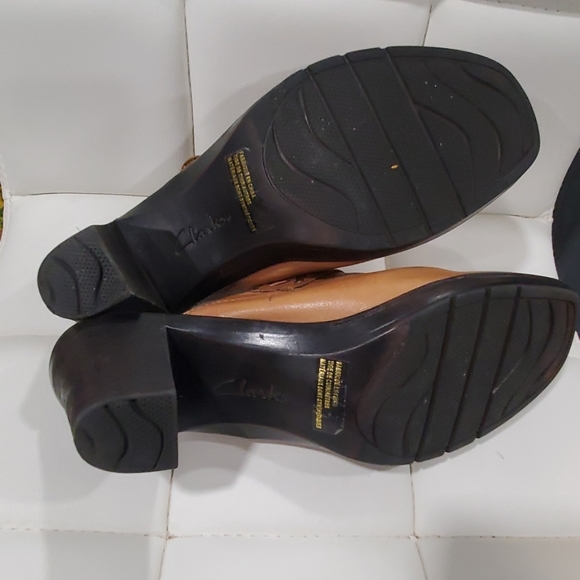 Clark's tan leather bendables clogs slipon mules size 10 - Picture 5 of 12